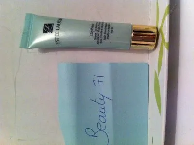 Soin teinté, Estée Lauder