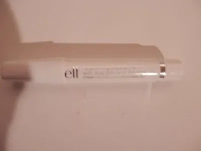 stylo nourrissant pour cuticules, Elf