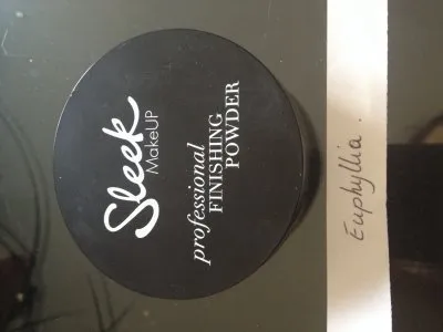Professional finishing powder, Sleek MakeUP