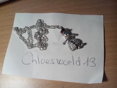 Collier Claire's, Claire's