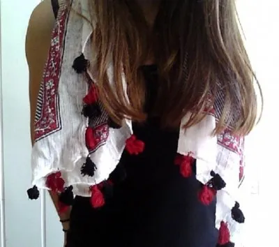 Foulard vinatge, Inconnue