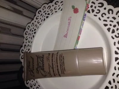 Primed poreless, Too Faced