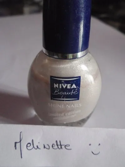 Vernis beige, Nivea
