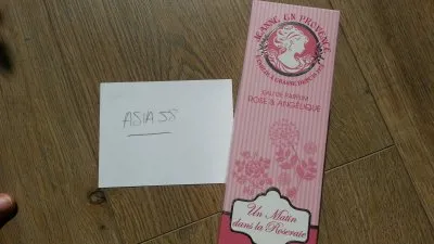 Parfum à la Rose Jeanne en Provence, Jeanne en Provence