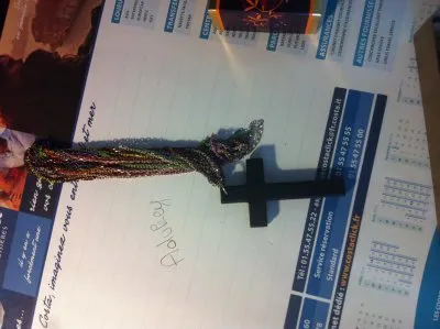 Collier croix, Sixt
