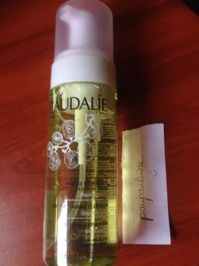 Mousse nettoyante visage fleur de vigne raisin et, Caudalie
