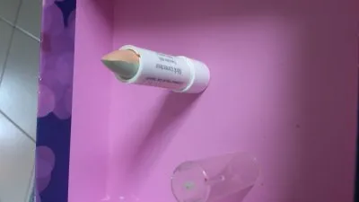 Stick correcteur, Avène
