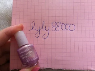 Mini vernis violet pailleté, Yves Rocher