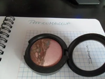 Fard à paupières, MAC Cosmetics