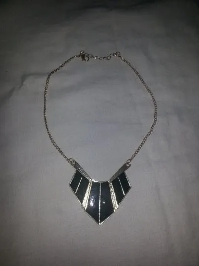 Collier, Inconnue