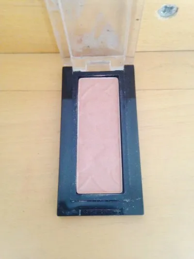 Blush, Inconnue