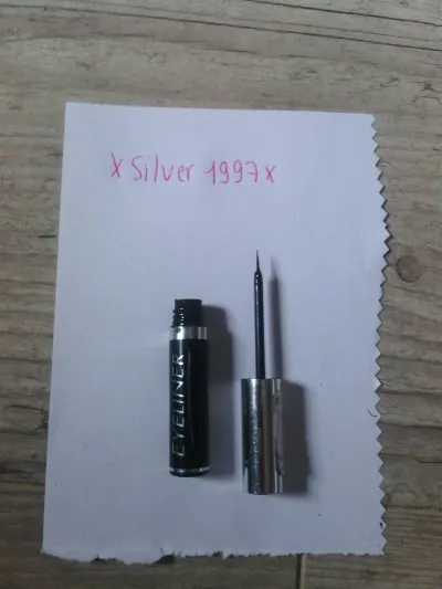 eye liner, Inconnue