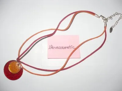 Collier, Inconnue