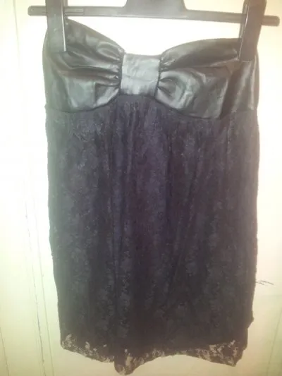 bustier noir noeud neuf, Inconnue