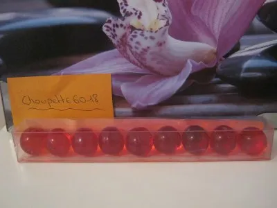 perles de bain à la fraise, Inconnue