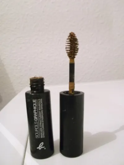 Mascara à sourcil, Agnès b.