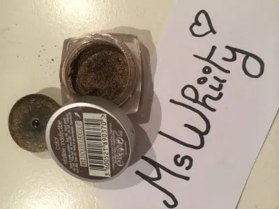 Fard à paupières, L'Oréal