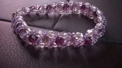 Bracelet perle fait maison., Inconnue