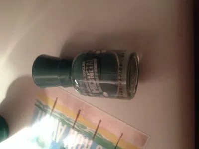 Vernis, Modélite
