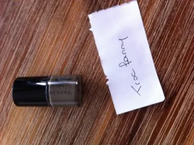 VERNIS, Inconnue