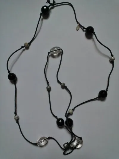 Collier long, Yves Rocher