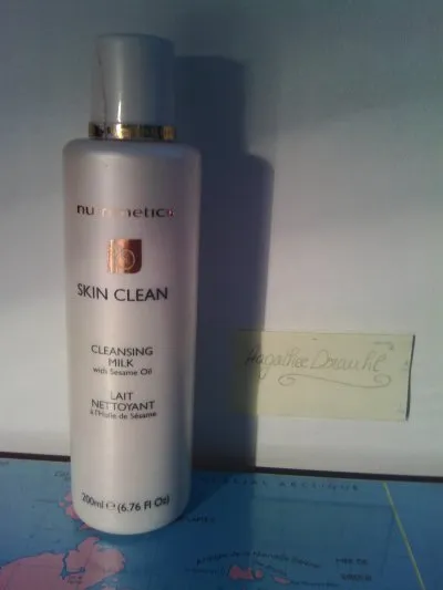 Lait nettoyant, Nutrimetics