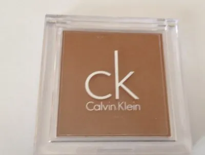Poudre bronzante, Calvin Klein