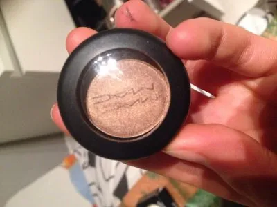 Ombre a paupière mac, MAC Cosmetics