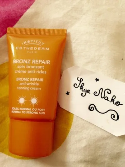 Soin bronzant anti rides, Esthederm