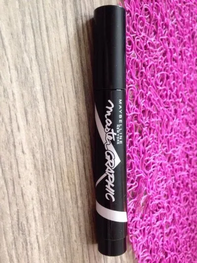 Eye liner  mastergraphic Maybelline, Gemey Maybelline