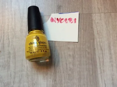 Sunshine pop vernis jaune, China glaze