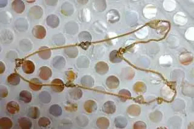 Collier coeurs, Inconnue