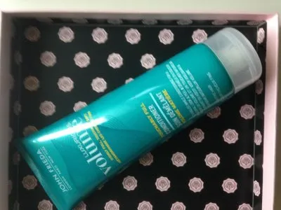 Soin démêlant volume matière, John Frieda