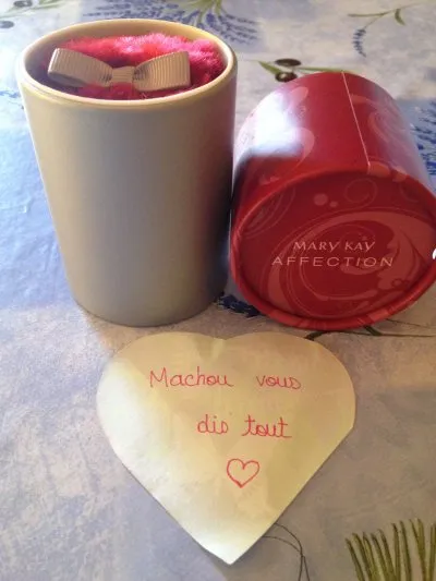 Shimmeriffic body powder, Mary Kay
