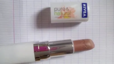 rouge à levres, Nivea