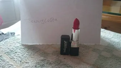 Rouge à lèvres couleur Ruby, Bellapierre Cosmetics