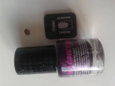 Vernis magnetique 05, DEBBY