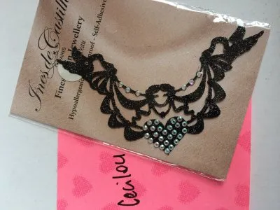 Bijou de peau, Ines de Castilho