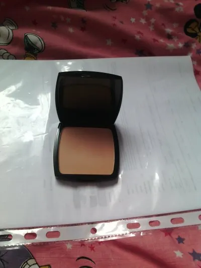 Poudre compact, PB Cosmetics
