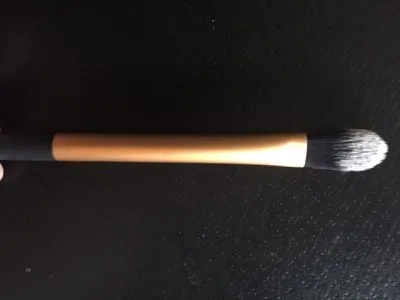Pointed foundation brush, Real Techniques