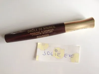 Drôle de sourcil, Bourjois