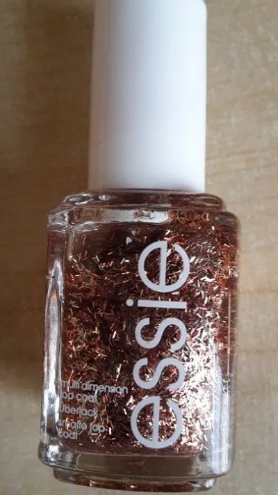 tassel shaker, Essie