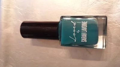 Vernis bleu, Loved by