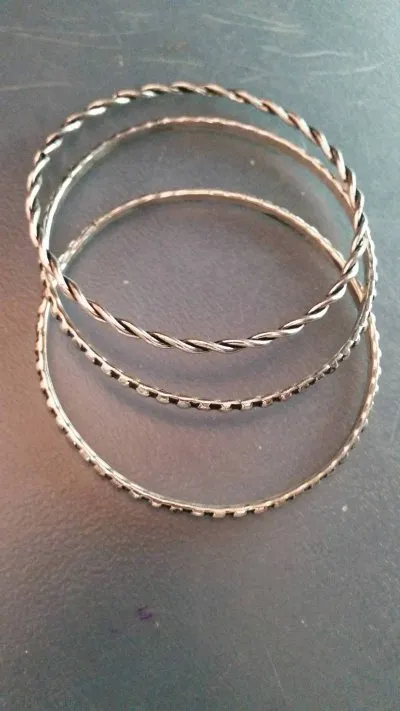 Lot de 3 bracelets en métal, Inconnue