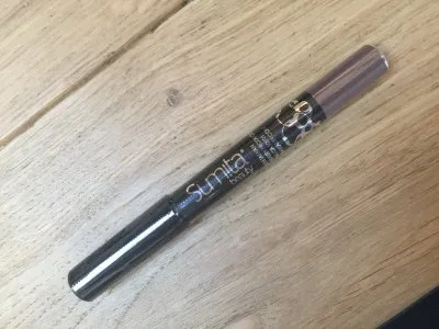 Crayon fard à paupière taupe satiné, Sumita Beauty