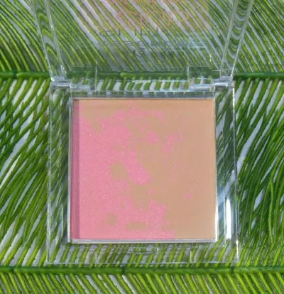 Sun club bronzing powder, Essence