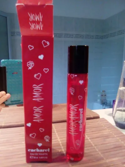 Vaporisateur Amor Amor, Cacharel