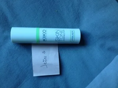 Base verte Skin Tone, KIKO