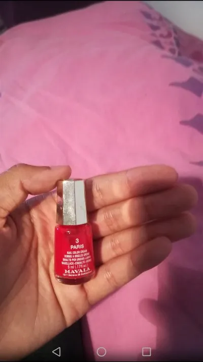 vernis rouge, Mavala