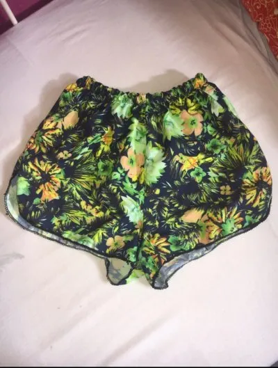 Short, Inconnue